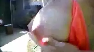 تمثيل دور الأم وجنس خشن