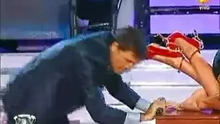 جلسة نزع ملابس ووضعية إكس إكس إكس