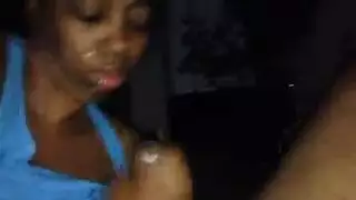 أفلام سحاق إباحية: نساء جامحات في فيديوهات صريحة