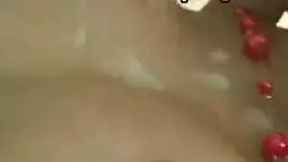 نكاح الحيوان: الحصان الضخم يضرب عاهرة وقحة