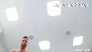 لا تلمس زوجتي الفاجرة سكس خيانة صريح مع تايلي وود