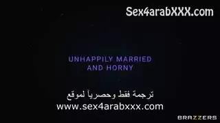 جماع انتقامي: المترجم يركب الفتاة الشقراء بدلاً من الزوجة غير المخلصة