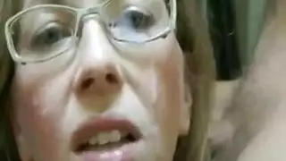 فوضى العاهرة الناضجة: جنس جماعي لكبار السن