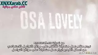 سمراء مبتلة تأخذ نكاحًا قويًا في الحمام