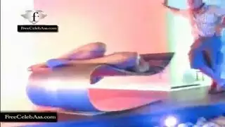 جلسة نيك قوية في غرفة النوم
