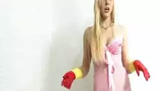 حبيبات سكرانيات بمؤخرات كبيرة في جنس جماعي صارم