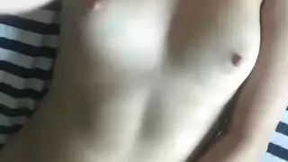 اب جاء الى مرت ابو للبيت بدراجه