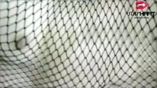 مراهقة روسية xxx تُنادى بقسوة في جنس جماعي