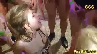 فيديو إباحي مع إيلاج عميق وقاسي