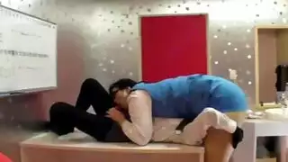 قذف داخلي مكثف – كس مليء بالمني