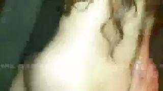 قذف في الحلق وجلسة نوم عنيفة