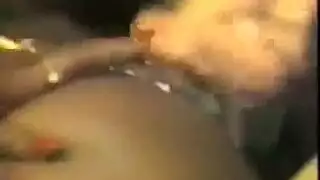 اتساع الشرج ريترو أحمر الشفاه