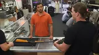 الفحل يضرب فتحته في مشهد مثلي شديد