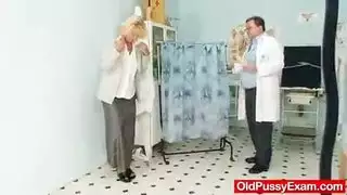 فى فى الحمام
