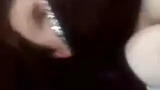 شرموطة بدوية بزاز كبيرة تخون زوجها لتمارس الجنس في السيارة