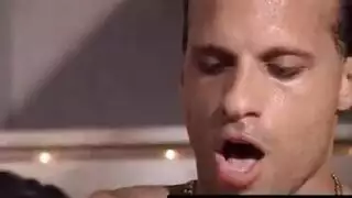 سكسي قوي دخل عصاه بل كس