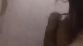 تعليم جنسي للأخوة غير الأشقاء: يريها كيف تأخذه كله