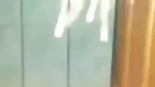 عرض استربتيز إكس إكس إكس: أثداء طبيعية كبيرة، رقص مثير، واستمناء