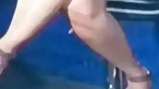 حامل تمص القضيب بعمق ثم تركبه في مشهد هاردكور
