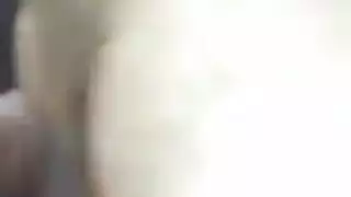 نساء أكبر سناً مثيرة تتناوب على رجل محظوظ