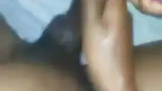 عاهرات مراهقتان تركبان القضيب في فعل غير متوقف