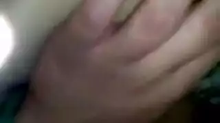 الابن الزوجي الشهواني ينيك زوجة أبيه بقوة في الغرفة