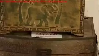 فرك جنسي ساخن يؤدي إلى فعل صريح بين فتاتين