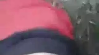 مراهقة غريبة تأخذ نكاح قاسي في الغابة بوضع المبشر