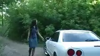 سكس فرنسي في الغابة: جنس في السيارة ومص قضيب بالكاميرا الخفية
