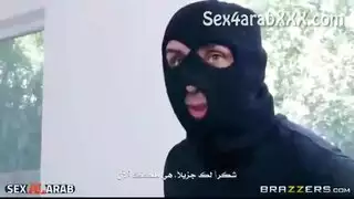 تمثيلية الاختطاف تتحول إلى مضاجعة جماعية عنيفة