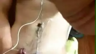 وسيم الآسيوية الصبي الحصول على نائب الرئيس على الحلق
