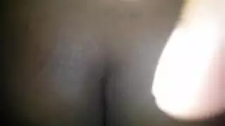 حلوى يحصل على ديك بينما كان أصابع بوسها