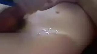شاذه مع ثدي مغطى يعذب خادمها