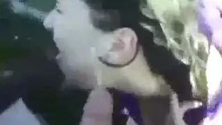 التوائم قرنية شرب نوافير المياه