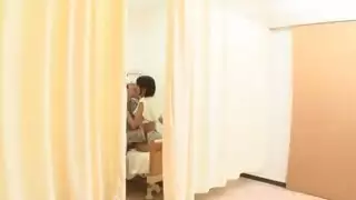 سكس ممرضات اسيوي يتناوبون علي ازبار المرضي ويتمتعون باحلي نيك